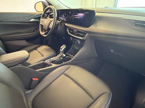 Used 2025 Buick Encore GX Sport Touring w/ Comfort Package FWD image 26
