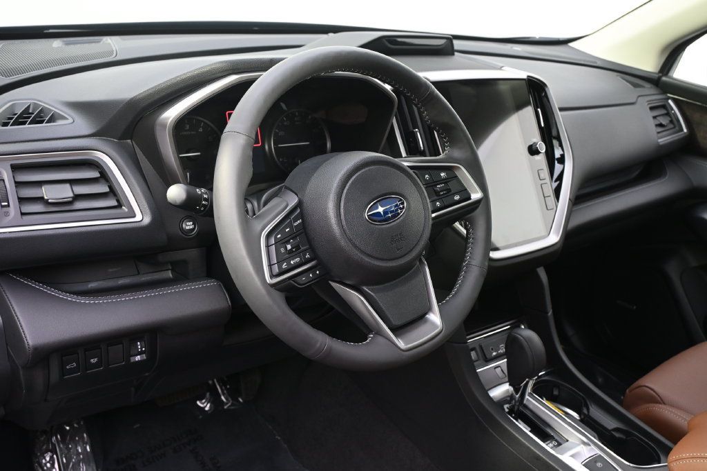 Used 2026 Subaru Ascent Touring AWD/4WD image 11
