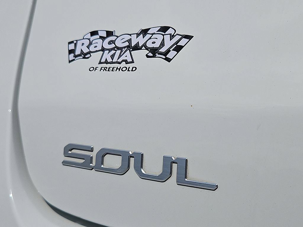 Used 2023 Kia Soul S FWD image 32