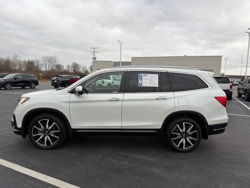 Used 2022 Honda Pilot Touring image 3