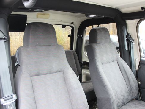 Used 2004 Jeep Wrangler SE w/ Ecco Tire & Wheel Group image 27