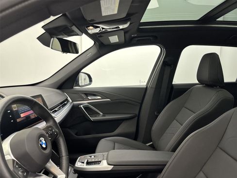 Used 2025 BMW X1 xDrive28i w/ Convenience Package image 24