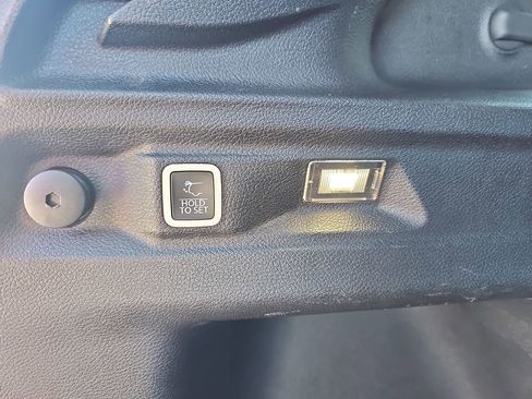Used 2023 Jeep Grand Cherokee L Laredo AWD/4WD image 19