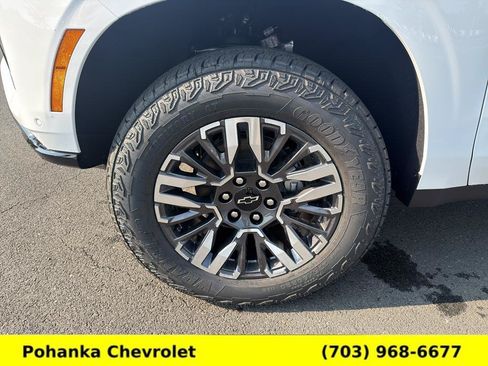 New 2026 Chevrolet Suburban Z71 w/ Comfort Package AWD/4WD image 29