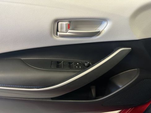Used 2021 Toyota Corolla SE w/ Carpet Mat Package (TMS) FWD image 18