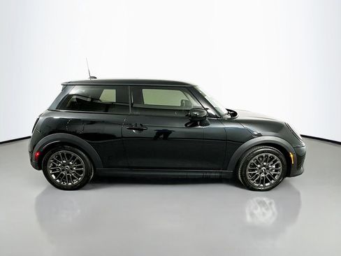Certified 2025 MINI Cooper 2-Door Hardtop image 4