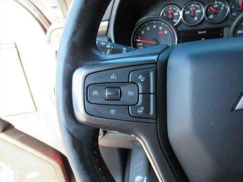 Used 2021 Chevrolet Suburban RST w/ Luxury Package image 18