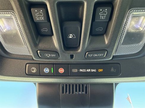 Used 2024 GMC Sierra 2500 AT4 w/ AT4 Premium Plus Package image 21