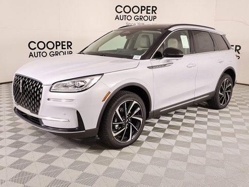 New 2026 Lincoln Corsair Reserve image 11