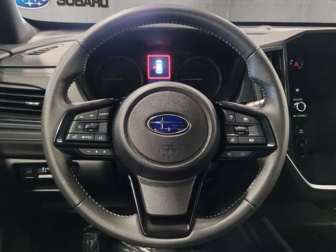 Used 2025 Subaru Forester Premium AWD/4WD image 18