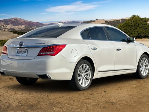 Used 2015 Buick LaCrosse Premium image 4