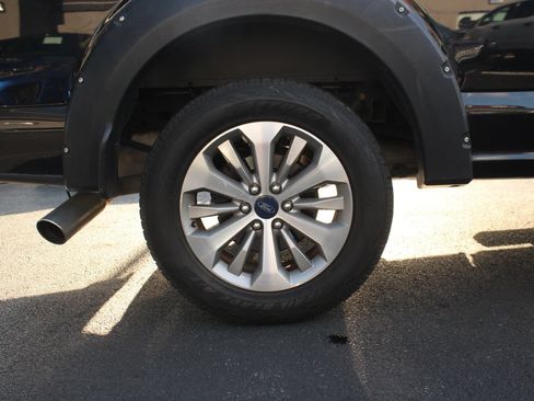 Used 2017 Ford F150 XL w/ Equipment Group 101A Mid RWD image 8
