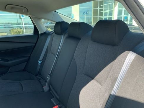 Used 2023 Honda Accord LX image 13