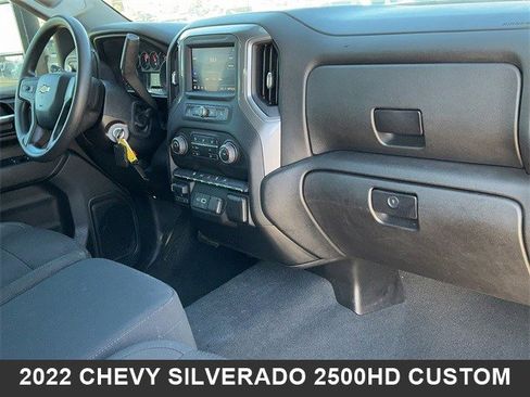 Used 2022 Chevrolet Silverado 2500 Custom w/ Custom Value Package image 17