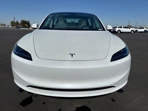 Used 2024 Tesla Model 3 Standard Range RWD image 6