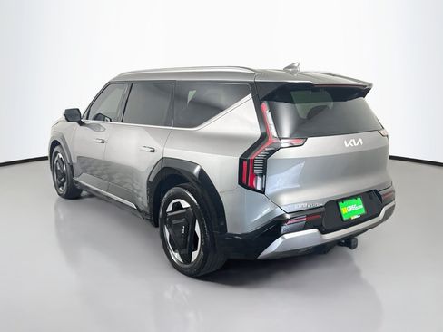 Used 2024 Kia EV9 Land AWD/4WD image 7