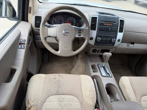 Used 2012 Nissan Frontier SV RWD image 13