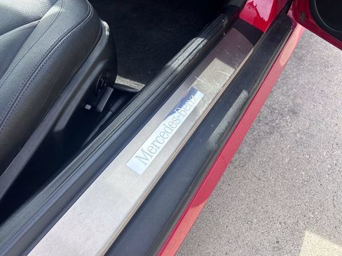 Used 2011 Mercedes-Benz SLK 300 image 16