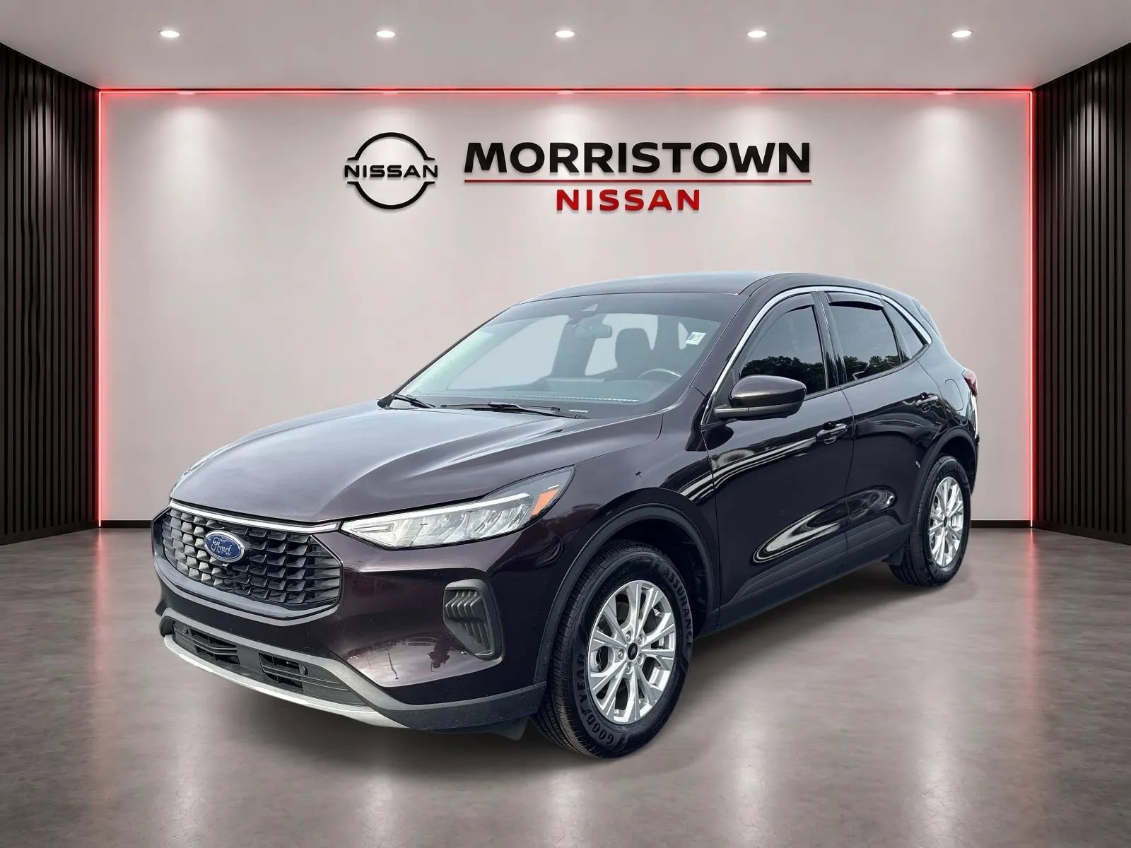 Used 2023 Ford Escape Active w/ Tech Pack #2 AWD/4WD image 7