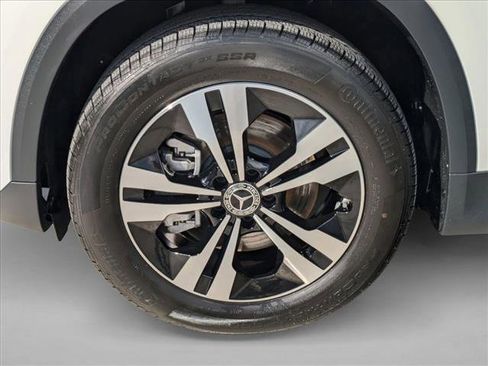 Certified 2025 Mercedes-Benz GLA 250 4MATIC w/ Exclusive Package image 23