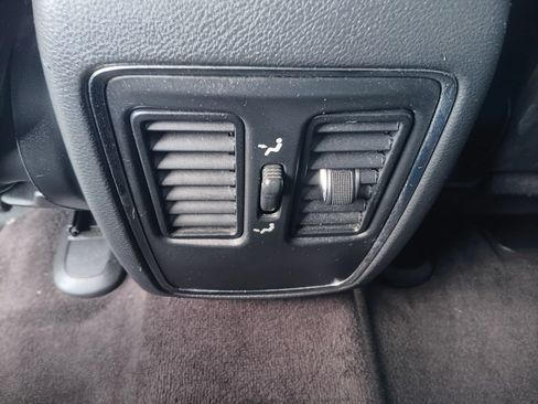 Used 2017 Jeep Grand Cherokee Laredo RWD image 21