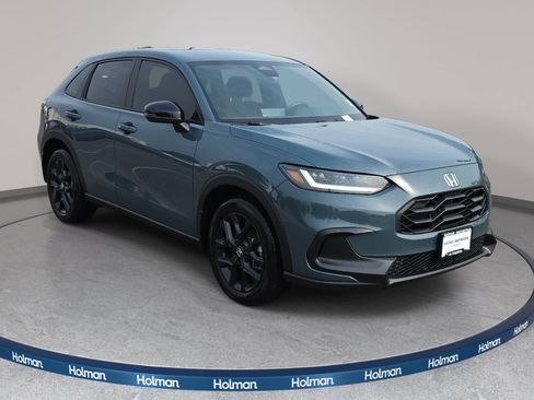 Used 2025 Honda HR-V Sport image 4