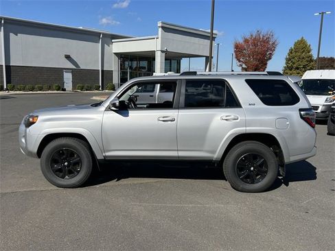 Used 2023 Toyota 4Runner SR5 w/ Convenience Package (TMS) image 10