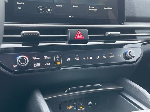 New 2026 Kia Sportage X-Line AWD/4WD image 15