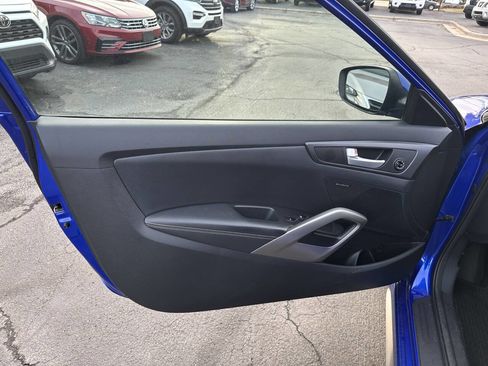Used 2013 Hyundai Veloster Turbo image 10