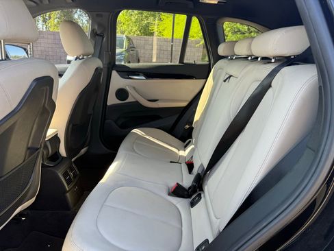 Used 2018 BMW X1 sDrive28i w/ Convenience Package image 10