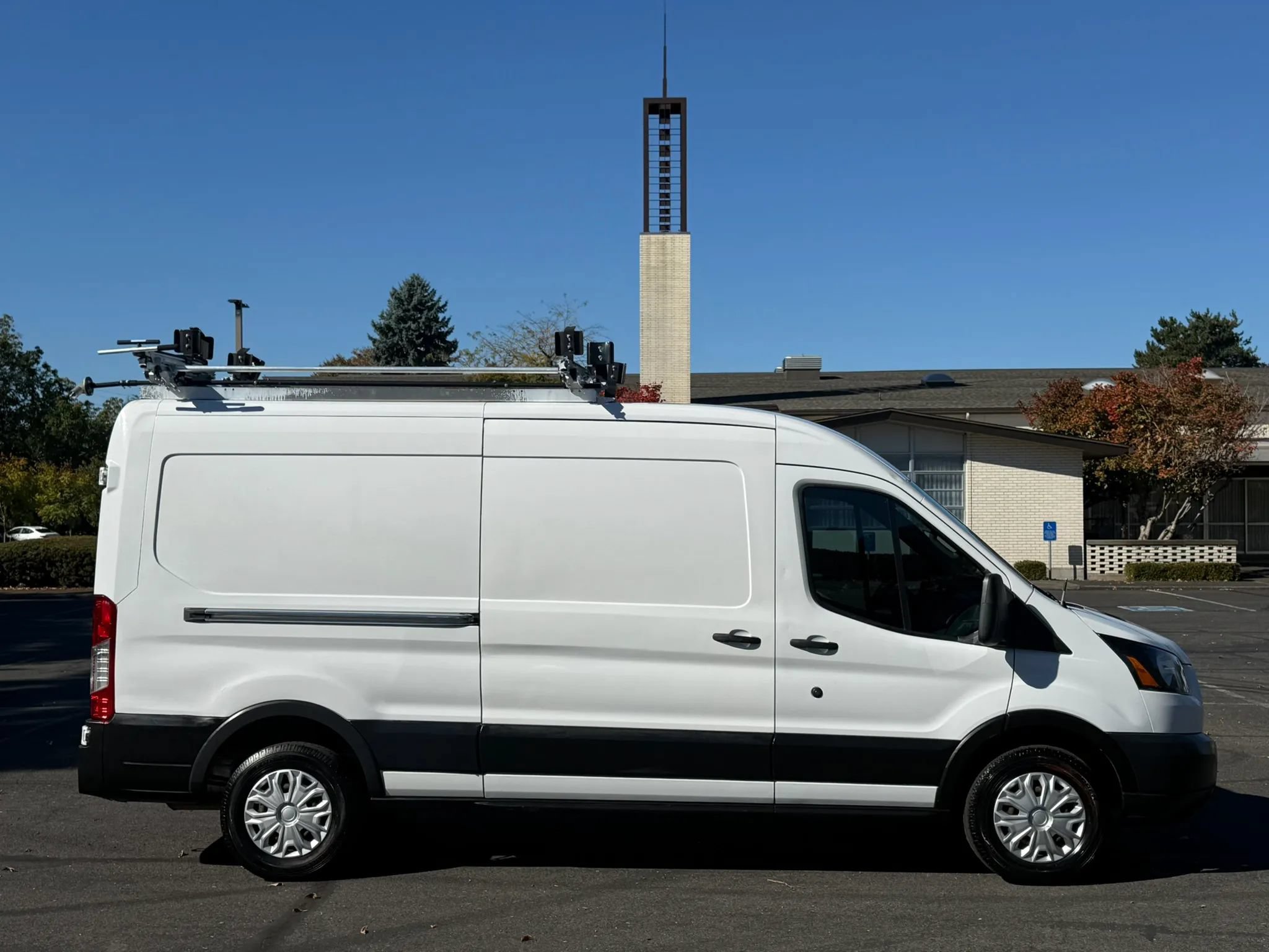 Used 2019 Ford Transit 250 148 Medium Roof w/ Interior Upgrade Package RWD image 7
