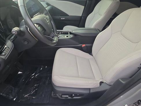Used 2025 Lexus TX 350 AWD w/ Technology Package image 16