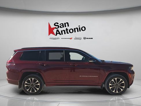 New 2025 Jeep Grand Cherokee L Overland w/ Trailer Tow Package AWD/4WD image 10
