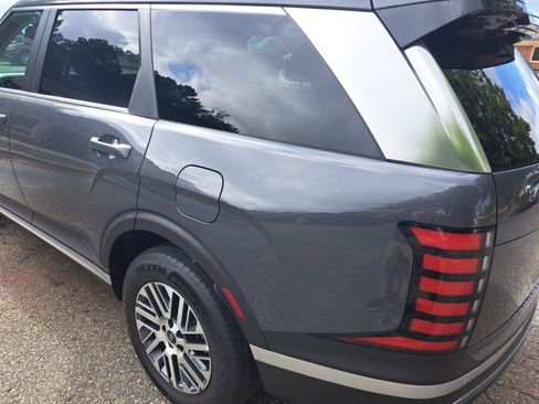 Used 2026 Hyundai Palisade SEL FWD image 24