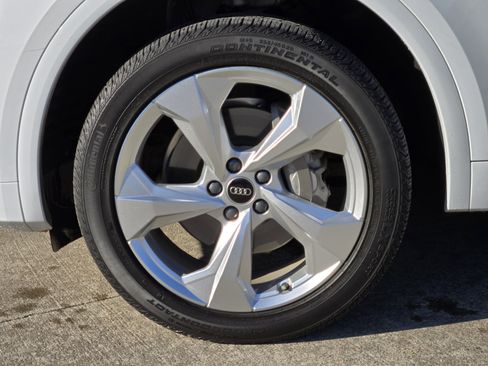 Used 2023 Audi Q5 2.0T Premium Plus image 16