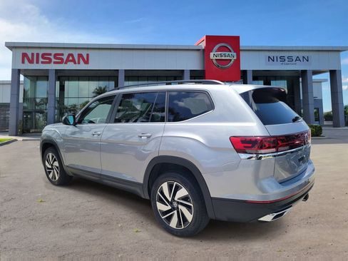 Used 2026 Volkswagen Atlas SE FWD image 6