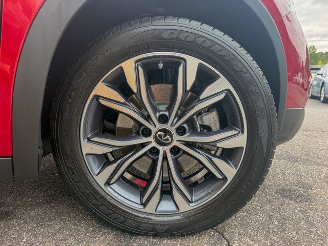 Used 2018 INFINITI QX30 Premium w/ Cargo Package AWD/4WD image 22