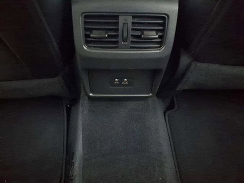 Used 2023 Nissan Rogue SV w/ SV Premium B Package image 13