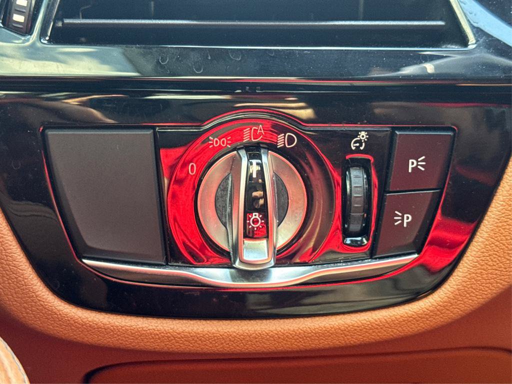 Used 2019 BMW 540i w/ Convenience Package RWD image 17