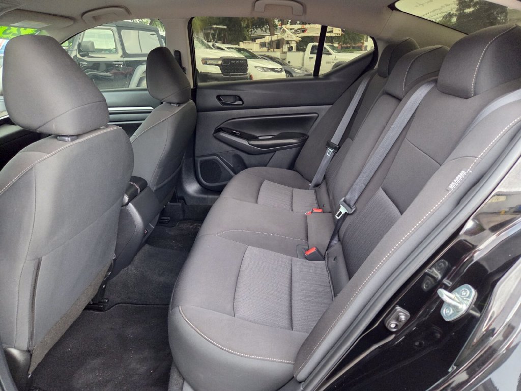 Used 2023 Nissan Altima 2.5 SV AWD/4WD image 14
