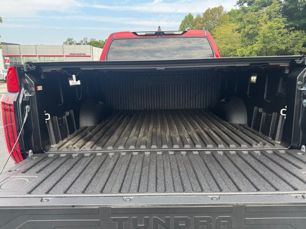 Used 2025 Toyota Tundra Platinum AWD/4WD image 19