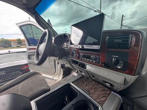 Used 2006 Ford F350 Lariat AWD/4WD image 31