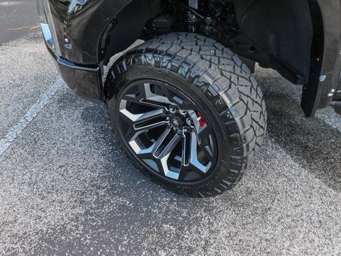 Used 2021 GMC Sierra 1500 AT4 w/ AT4 Premium Package AWD/4WD image 32
