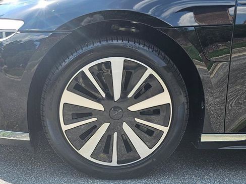 Used 2024 Lucid Air Pure RWD image 11
