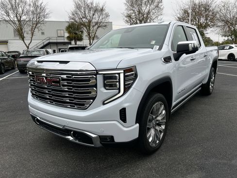 Used 2026 GMC Sierra 1500 Denali image 5