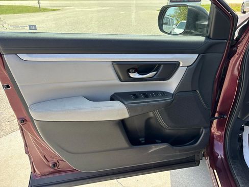 Used 2018 Honda CR-V LX image 19