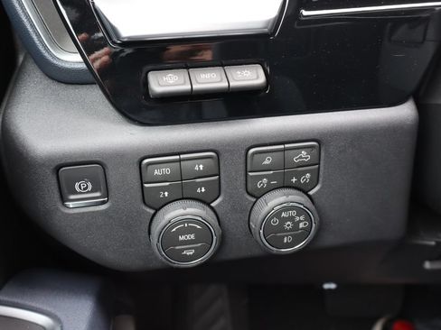 New 2026 Chevrolet Silverado 3500 High Country w/ Technology Package AWD/4WD image 14