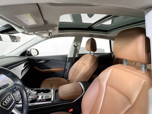 Used 2022 Audi Q8 Premium w/ Convenience Package image 21