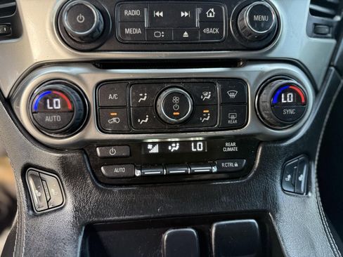 Used 2015 Chevrolet Tahoe LT AWD/4WD image 42