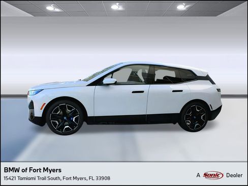 Used 2025 BMW iX M60 image 1